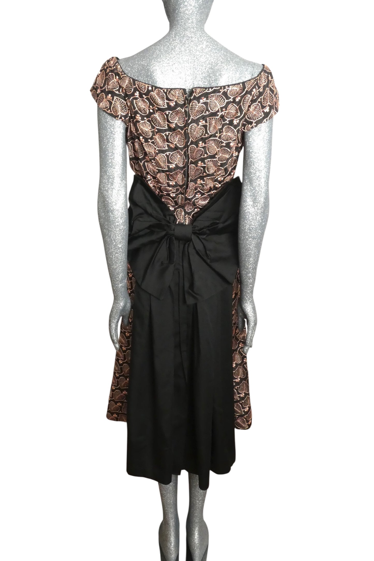 1950s Embroidered Party Dress, Size 6