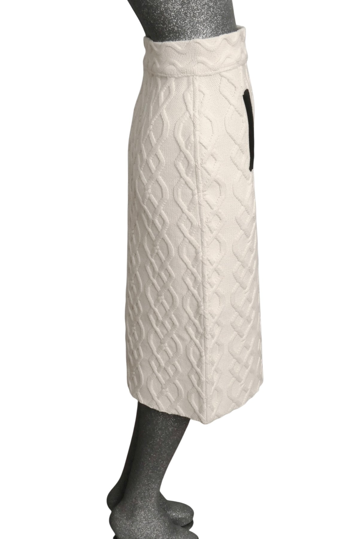 MOSCHINO COUTURE! - 2025 White & Black Sweater Knit Skirt, Size-10