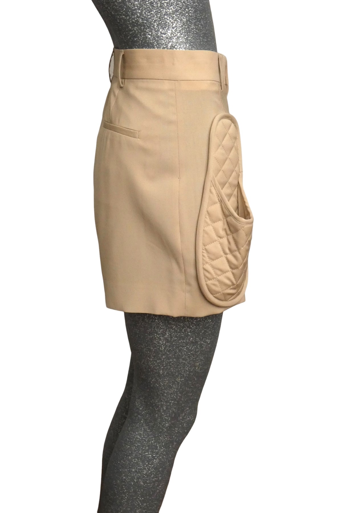 MOSCHINO COUTURE! - S2025 Beige Slipper Pocket Shorts, Size-0