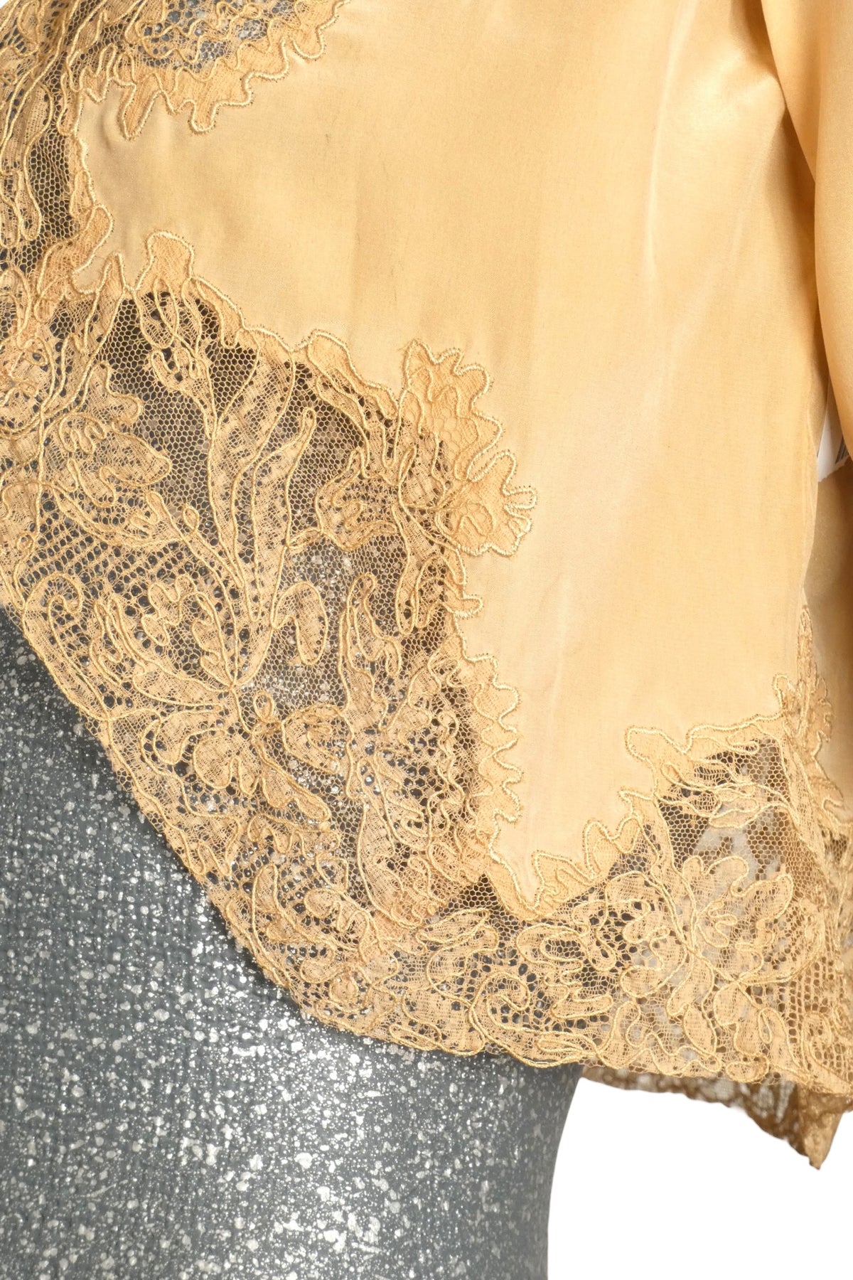 1930s Peach Silk & Lace Bed Jacket, Size-2