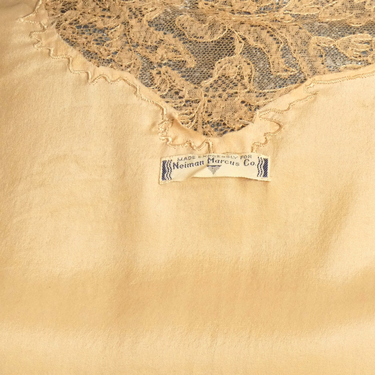 1930s Peach Silk & Lace Bed Jacket, Size-2