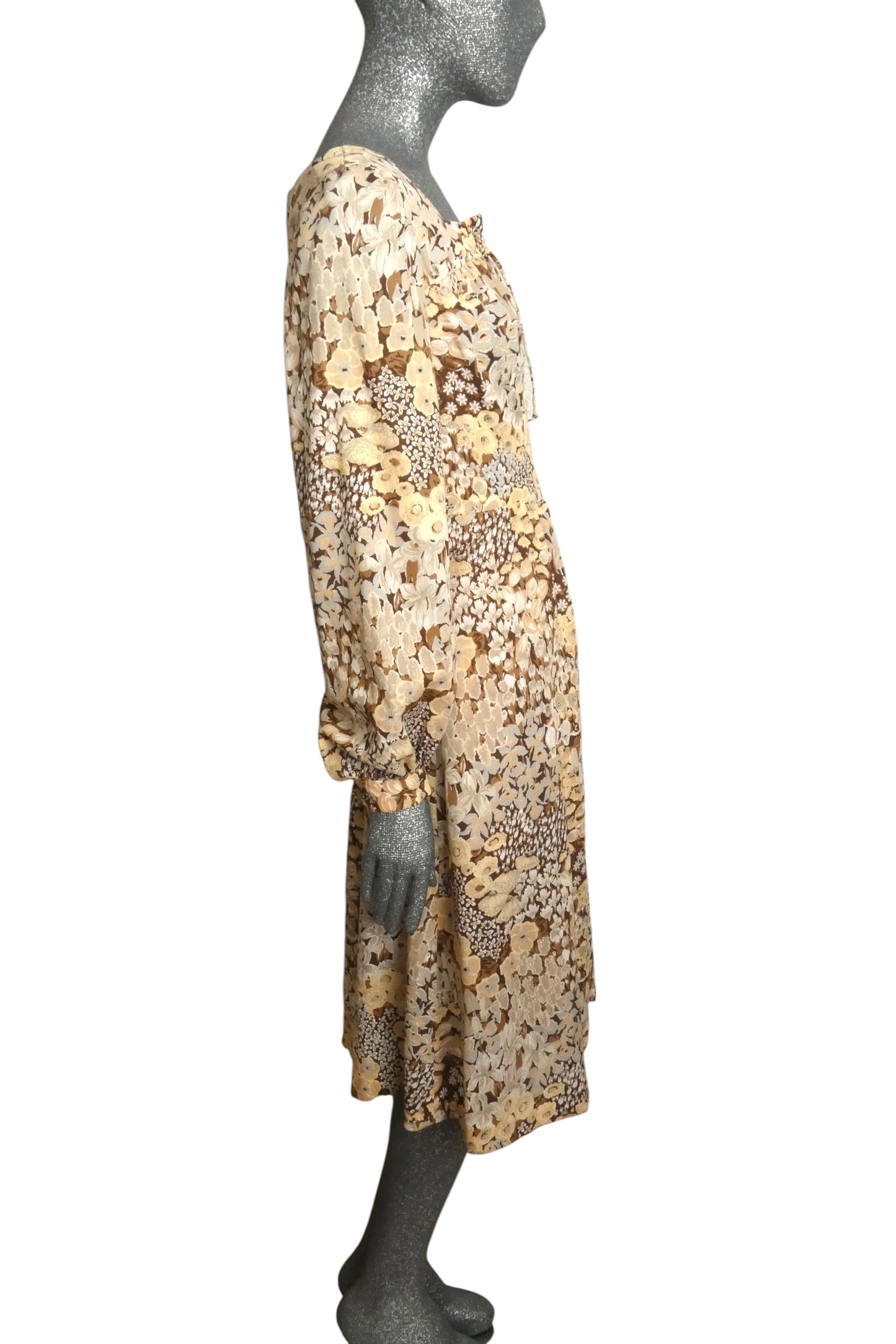 1970s Floral Print Peasant Dress, Size-6