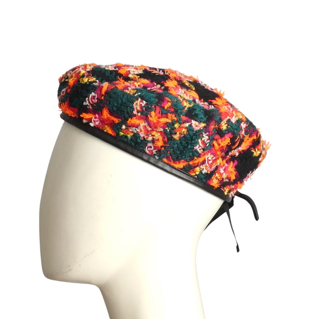 GUCCI- NWT 2023 Multi Color Tweed Beret, Size XS