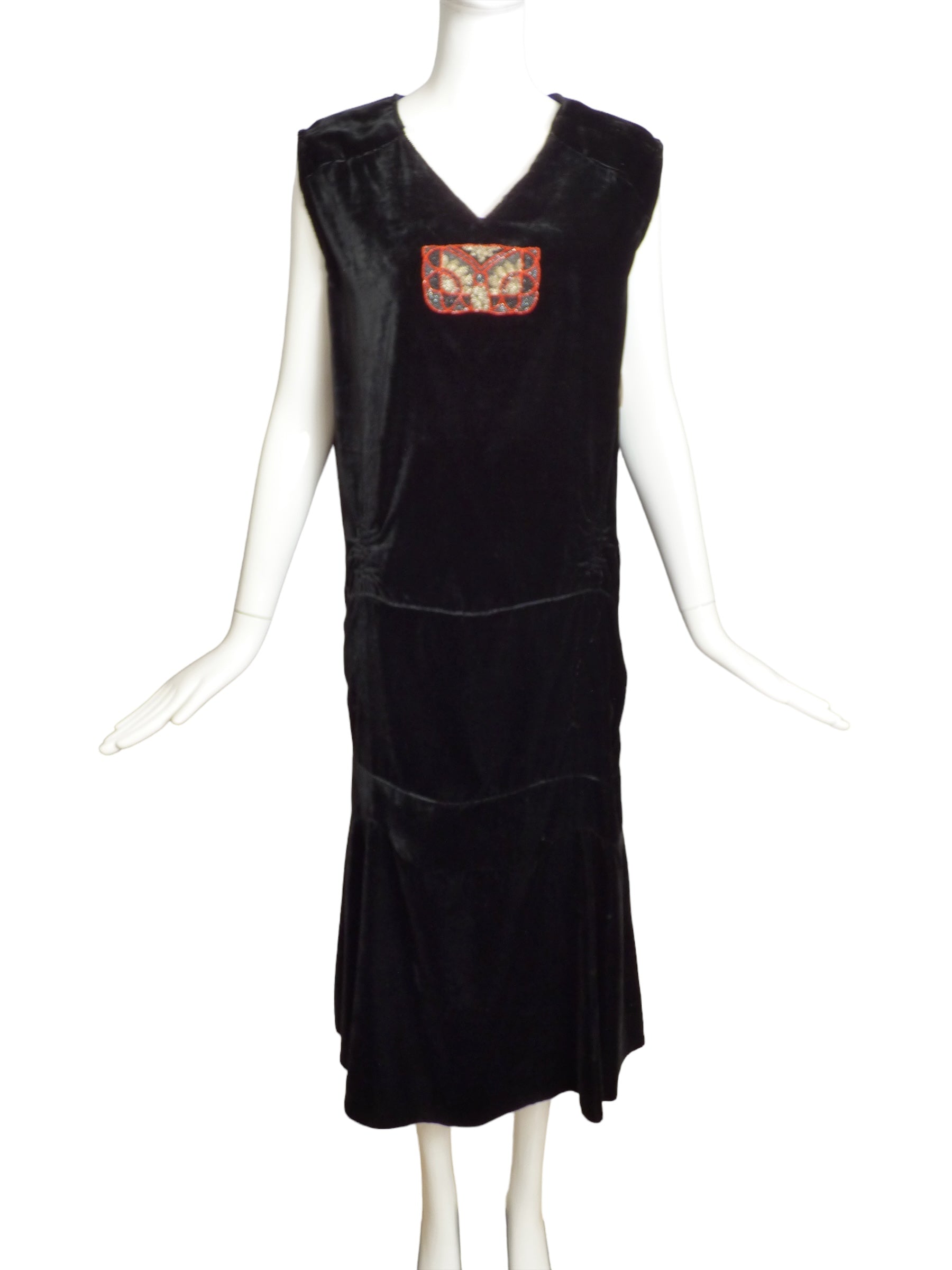 1920s Black Beaded Velvet Dress, Size 10 – MARTINI CONSIGNMENT