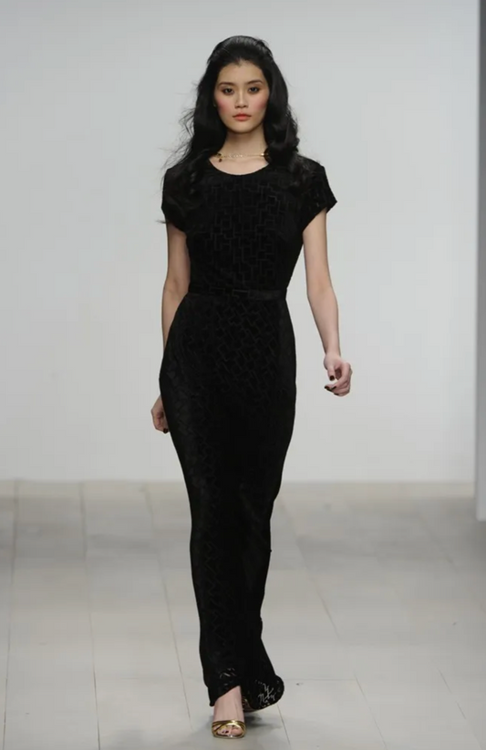 ISSA- NWT 2012 Black Velvet Knit Gown, Size 2