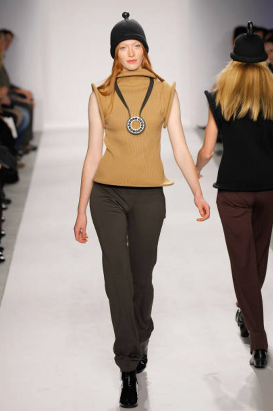 PIERRE CARDIN (HAUTE COUTURE)- 2009  Beige Knit Hoop Top, Size 8