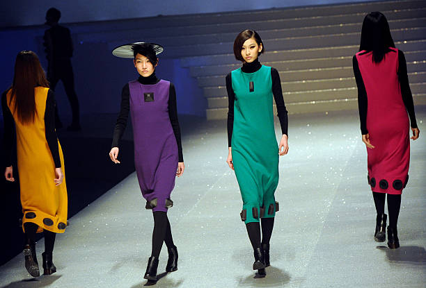 PIERRE CARDIN HAUTE COUTURE-  Blue Wool Knit Shift Dress, Size 4