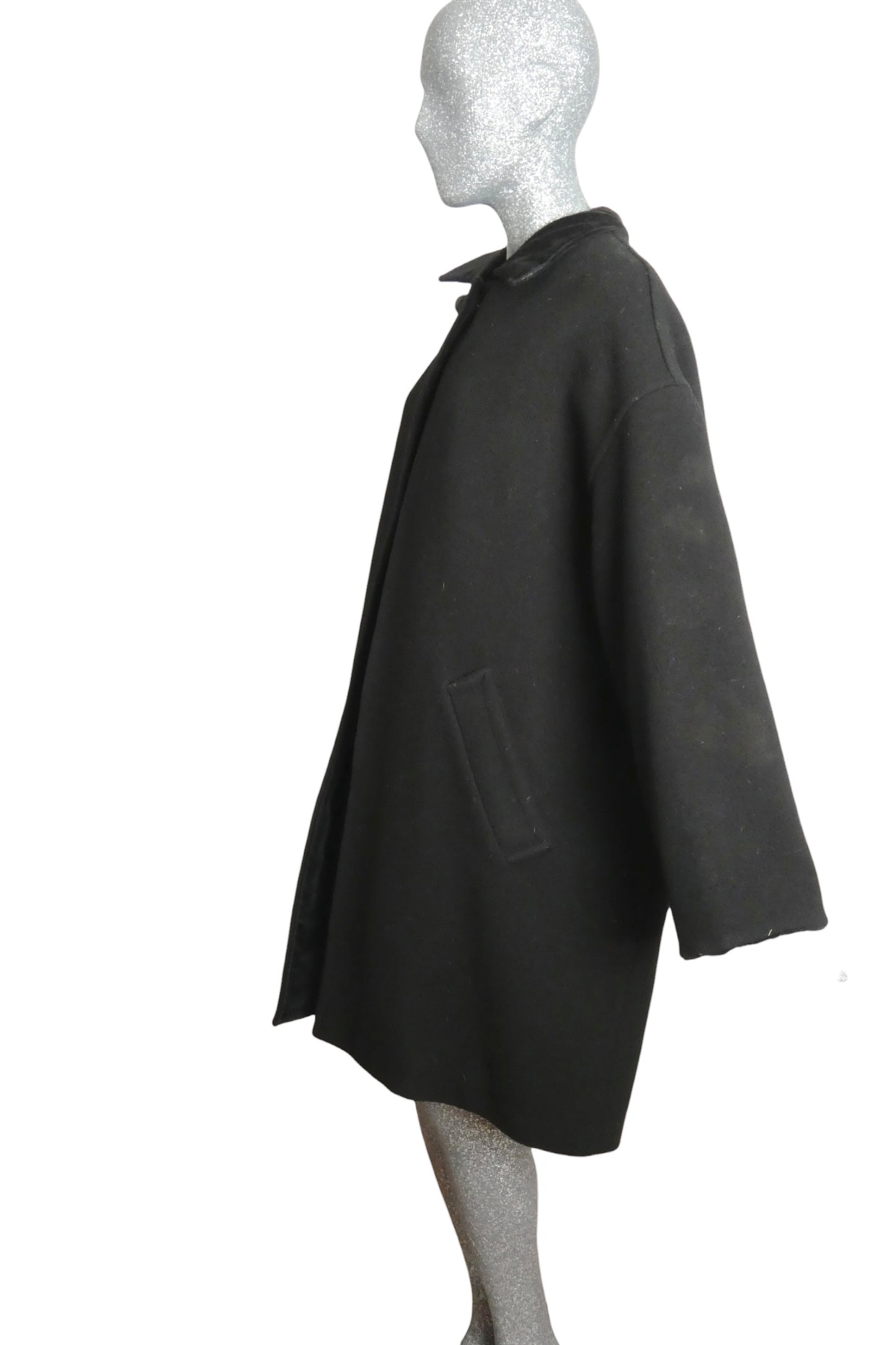 ISAAC MIZRAHI - 1990s Black Wool & Velveteen Coat, Size-Small
