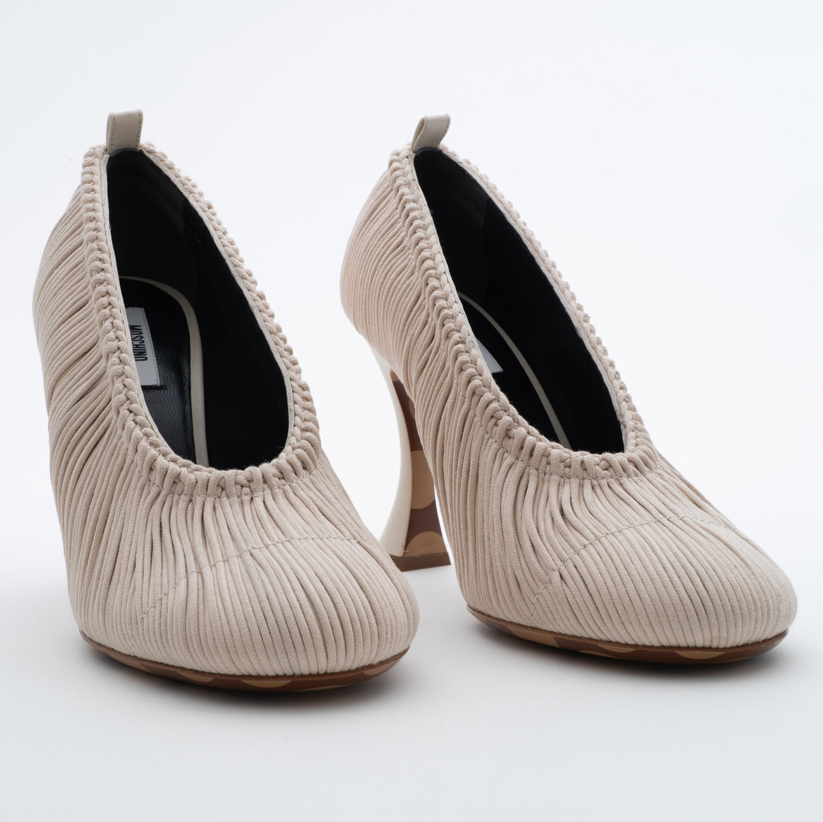 MOSCHINO COUTURE! - 2025 Ivory Woven Twine Pumps, Size-38.5