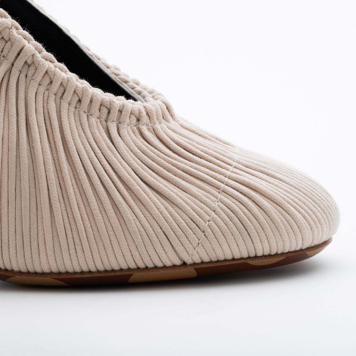 MOSCHINO COUTURE! - 2025 Ivory Woven Twine Pumps, Size-38.5