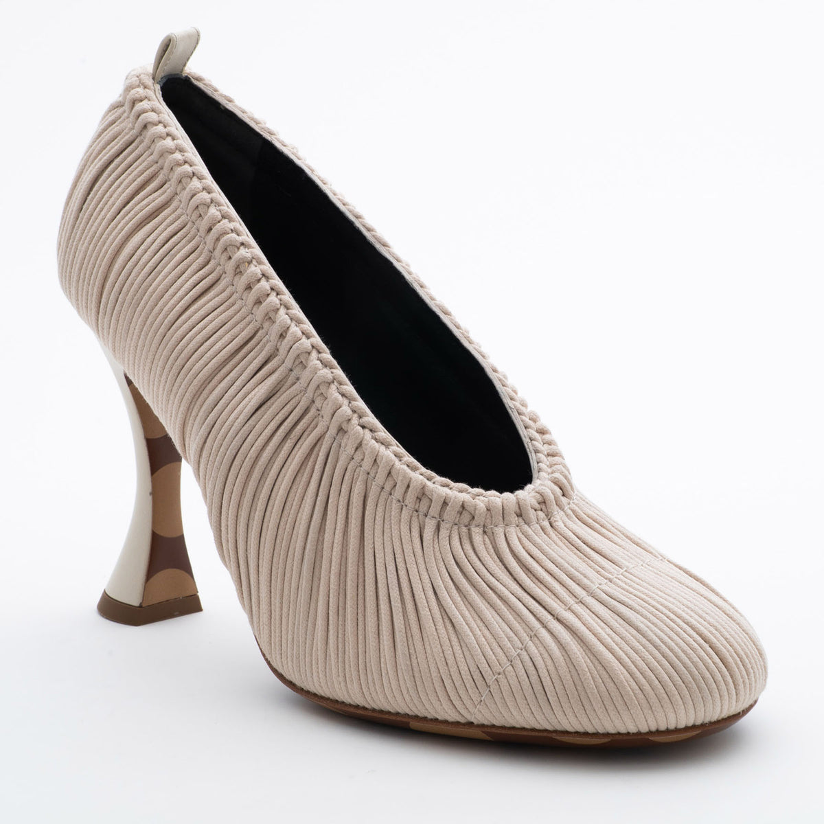 MOSCHINO COUTURE! - 2025 Ivory Woven Twine Pumps, Size-38.5