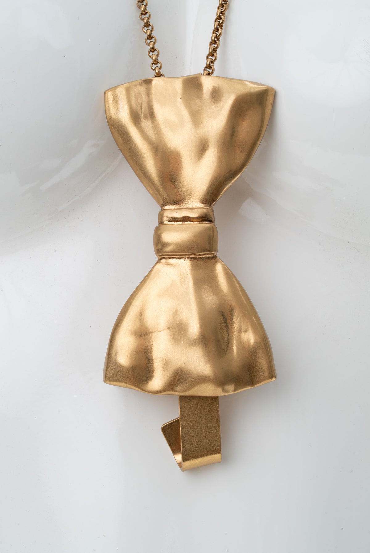 MOSCHINO COUTURE! - 2024 Metal Bow Pendant Necklace