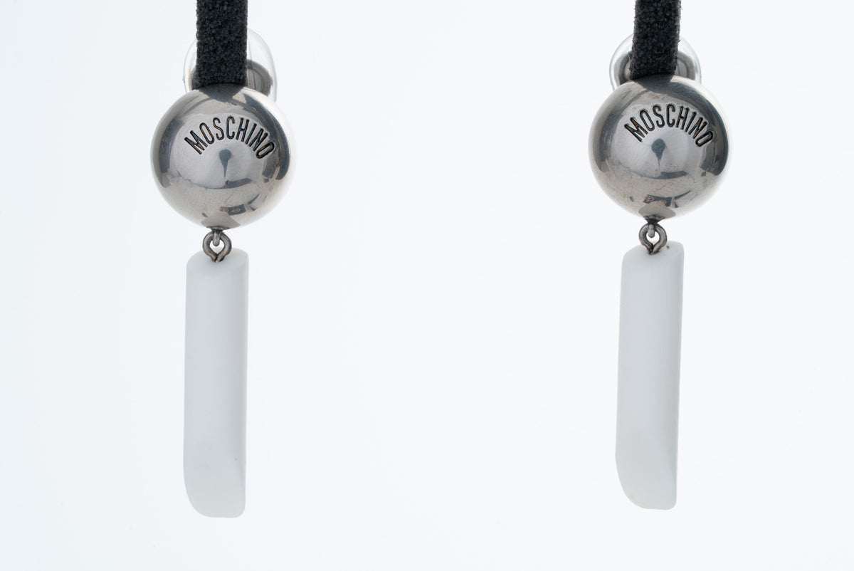 MOSCHINO COUTURE! - 2025 White Chalk-Motif Resin Earrings