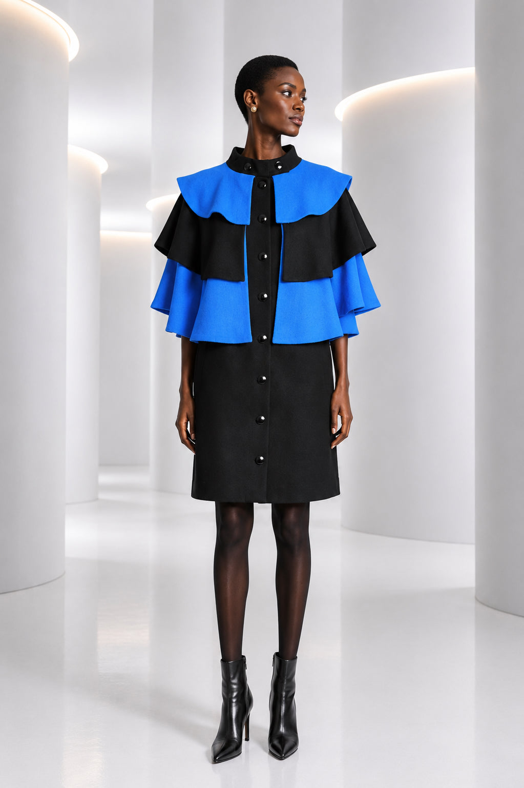 PIERRE CARDIN - 2008 Black & Blue Wool Cape Coat, Size-10