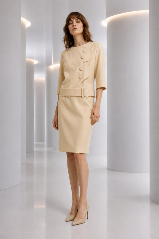 PIERRE CARDIN HERITAGE - 2000 Ivory Wool Crepe Scalloped Suit, Size-8